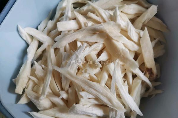 干煸杏鲍菇的做法图解2