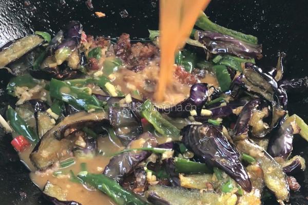 肉末鱼香茄子盖饭的做法图解16