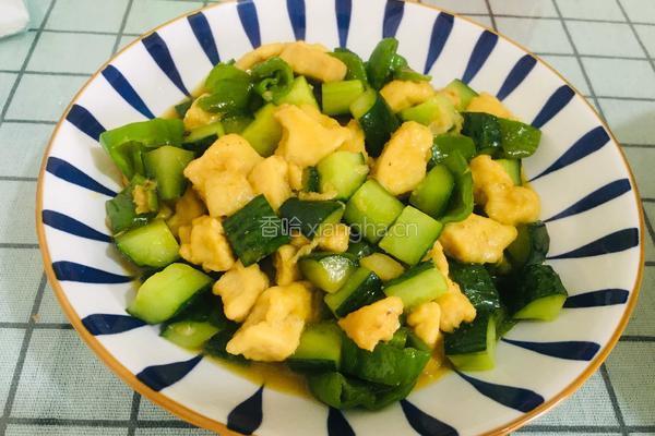 青瓜炒鸡丁的做法图解6