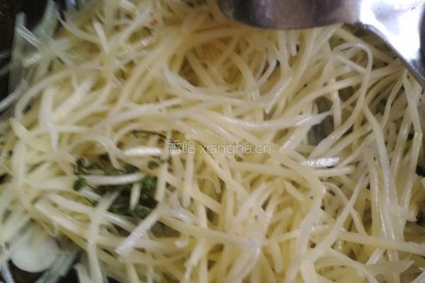 酸辣土豆丝的做法图解8