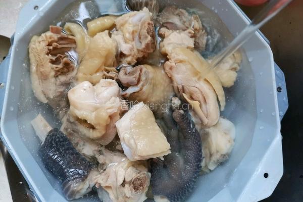 黄豆酱焖鸡肉的做法图解2