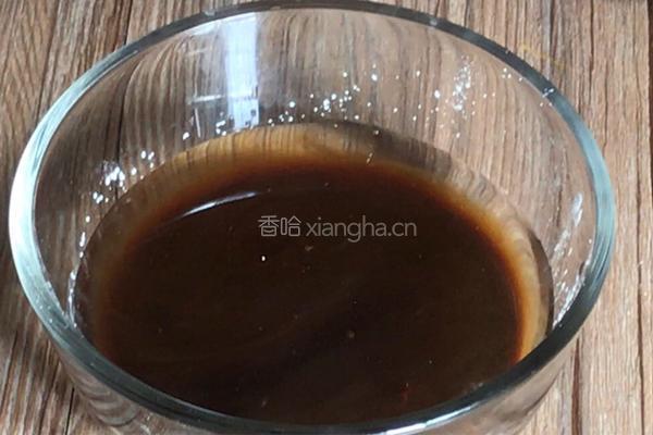 杏鲍菇炒鸡丁的做法图解5