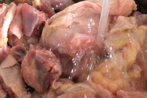 红枣香菇老鸡汤的做法图解4