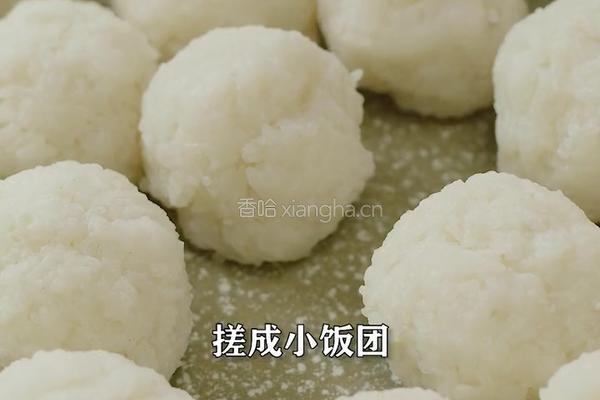 隔夜剩米饭做成糖霜锅巴 香甜酥脆 小孩超爱吃的做法图解1