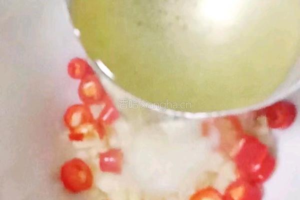 凉拌腐竹木耳的做法图解6