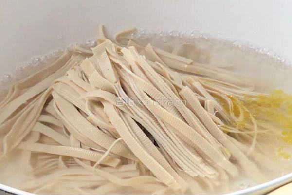 豆腐皮炒肉的做法图解8