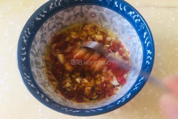 蒜蓉粉丝蒸扇贝的做法图解6