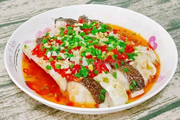 剁椒蒸鱼腩的做法图解15