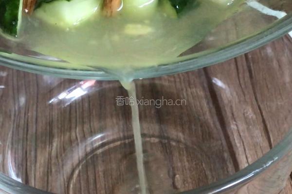 木耳拌黄瓜的做法图解10