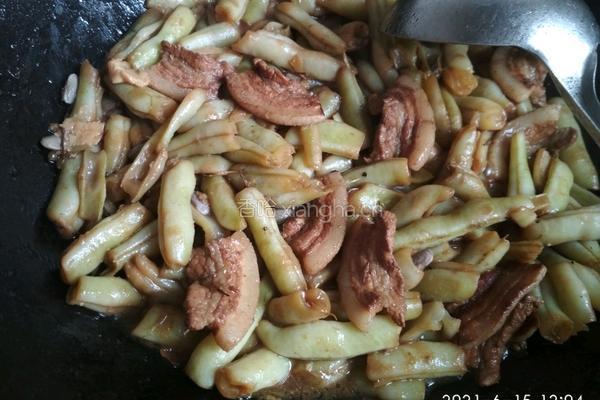 五花肉炖芸豆的做法图解15