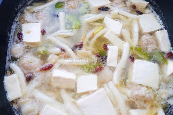 海鲜菇豆腐汆丸子的做法图解14