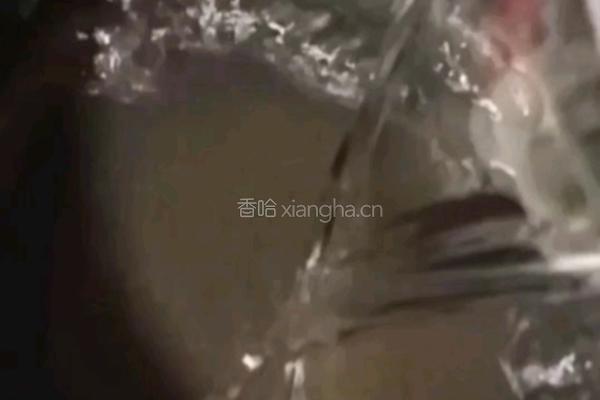 火龙果果冻的做法图解2
