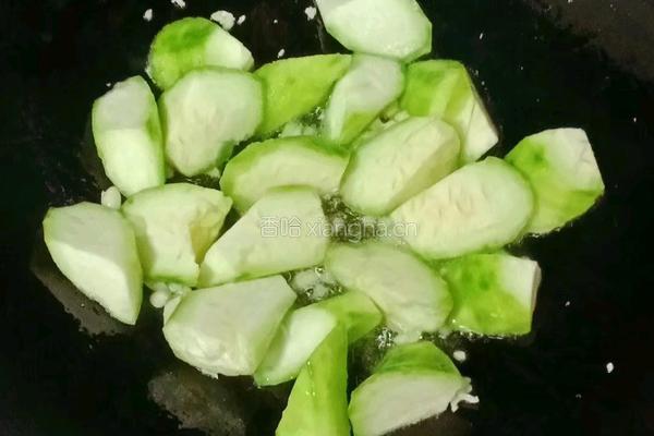 丝瓜菌菇蛋花汤的做法图解9