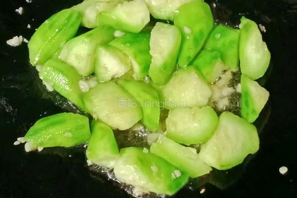 丝瓜菌菇蛋花汤的做法图解10