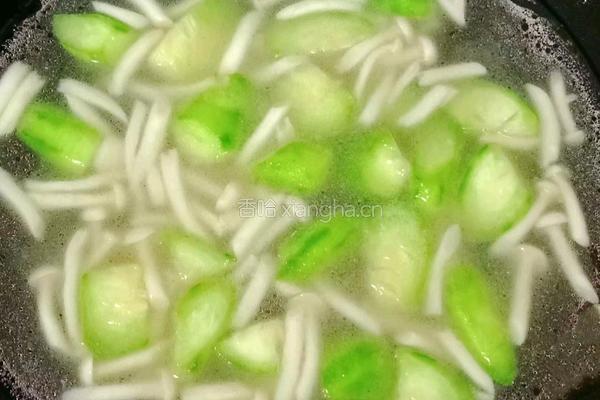 丝瓜菌菇蛋花汤的做法图解12