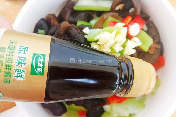 黄瓜拌木耳的做法图解8