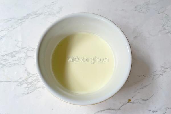 焦糖海盐奶茶蛋糕的做法图解2