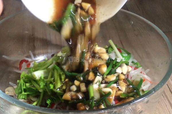 凉拌绿豆芽的做法图解10