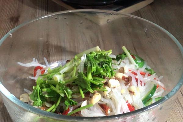 凉拌绿豆芽的做法图解9