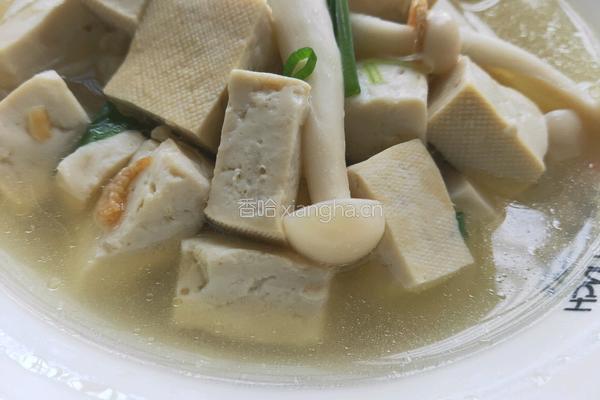 海鲜菇豆腐汤的做法图解10