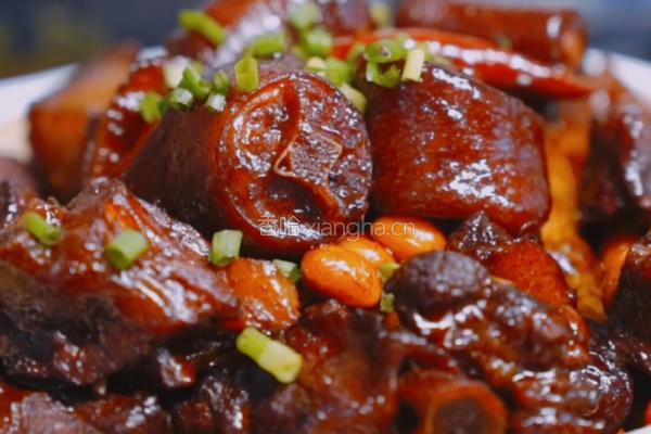 南乳黄豆焖猪尾排骨
