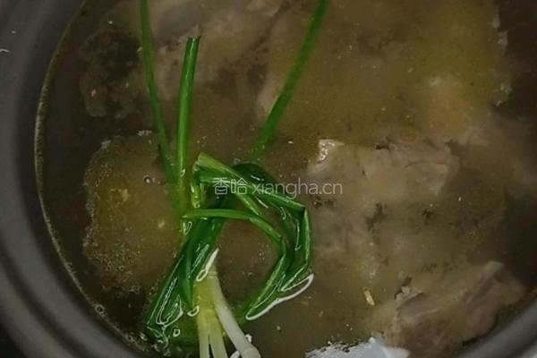 胡萝卜排骨汤的做法图解7