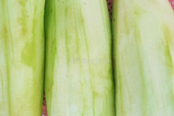 清炒茄子丝的做法图解1