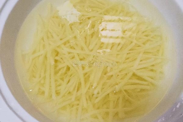 酸辣土豆丝的做法图解1