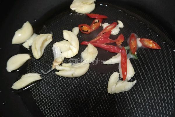 手撕包菜的做法图解2