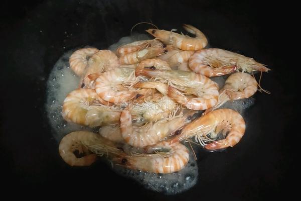 柠檬虾的做法图解3