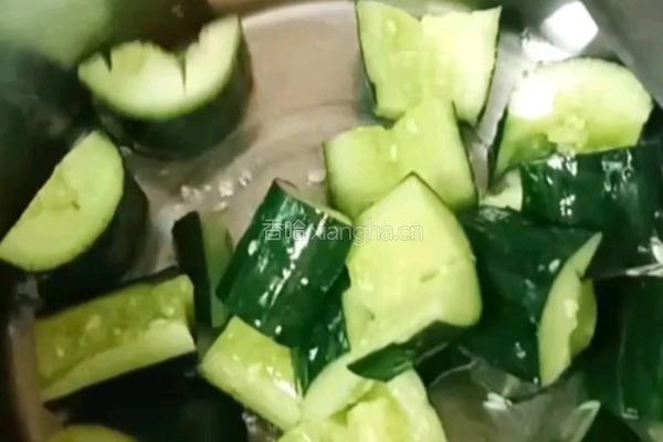 拍黄瓜的做法图解4