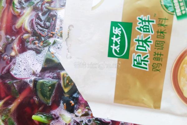 红苋菜皮蛋汤的做法图解9