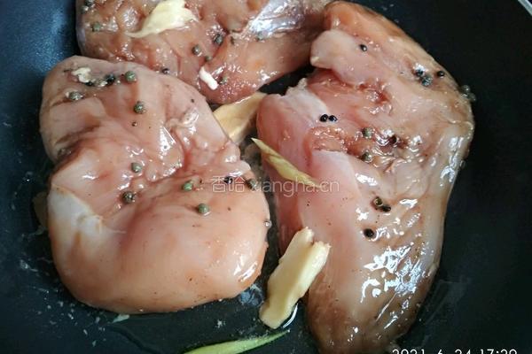 煎鸡胸脯肉的做法图解5