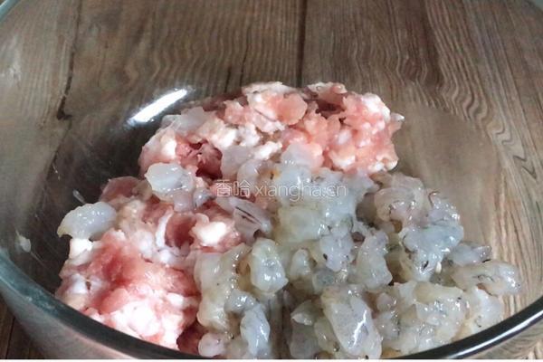鲜虾馄饨的做法图解2