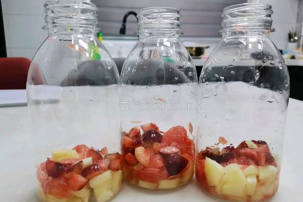 桃冻撞奶的做法图解4