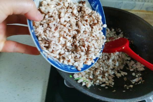 香菇肉酱拌面的做法图解8