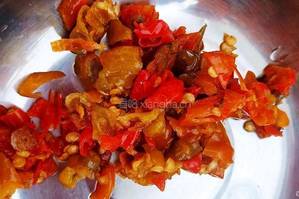 酸菜猪肠粉的做法图解4