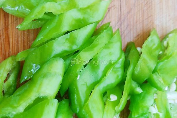 酸菜猪肠粉的做法图解5