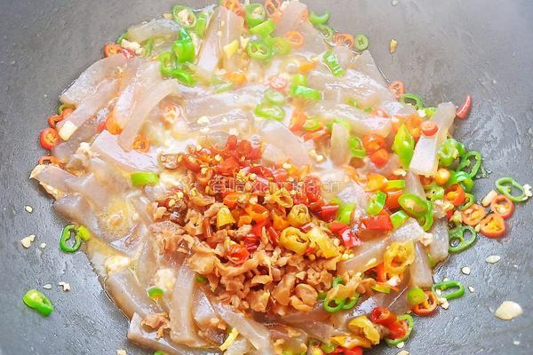 一学就会的麻辣酱炒魔芋的做法图解12