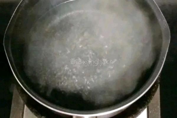 蜜豆芋圆烧仙草的做法图解3