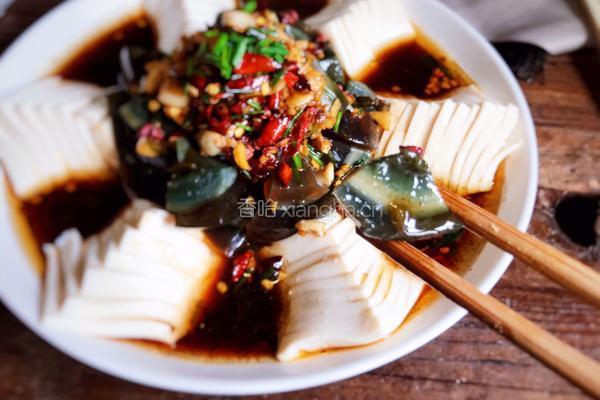 皮蛋豆腐的做法图解10
