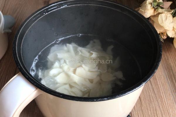饺子皮面汤的做法图解7