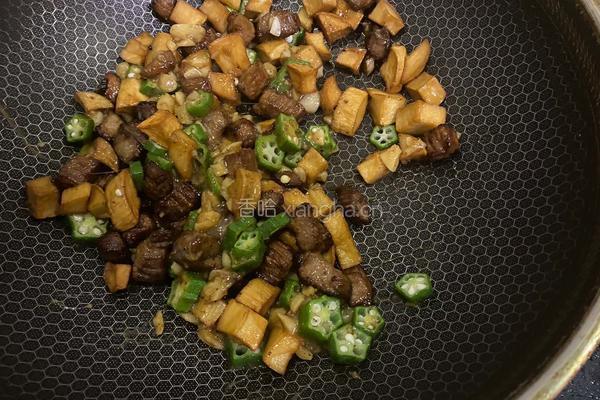 超下饭的珍菌牛仔粒,烹饪小白也能做!的做法图解5