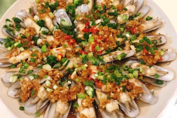 蒜蓉蛏子蒸粉丝的做法图解5