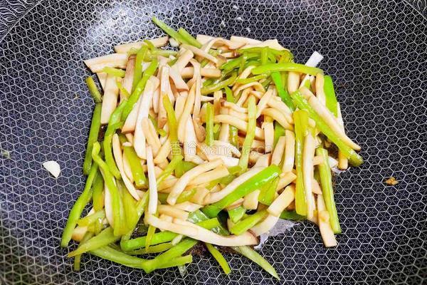 青椒炒杏鲍菇的做法图解9