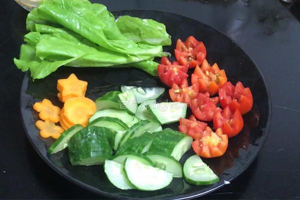 鸡肉蔬菜沙拉的做法图解5