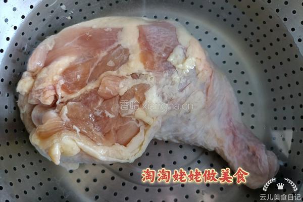 鸡肉蔬菜肠的做法图解1