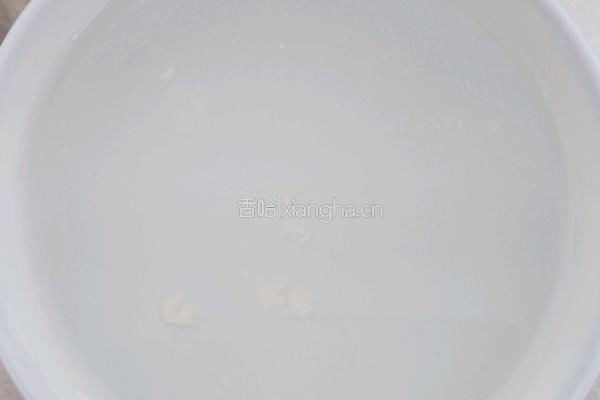 快手早餐鸡蛋饼的做法图解2