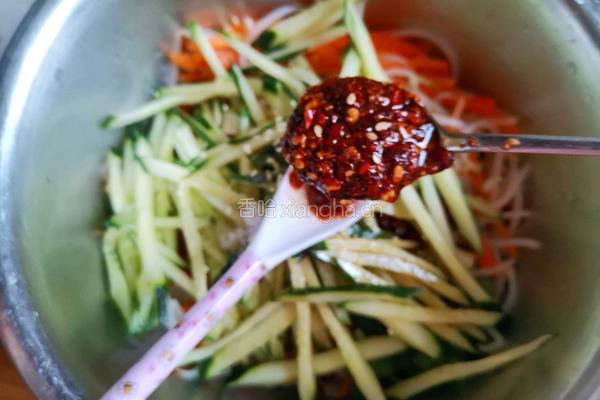 炝拌绿豆芽的做法图解13