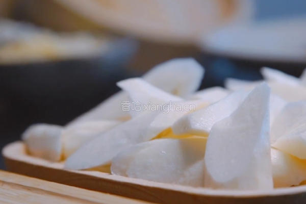 椰香牛排骨汤的做法图解4